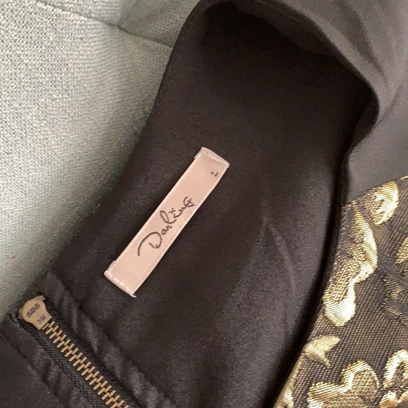 black dress - Picture 3 of 8